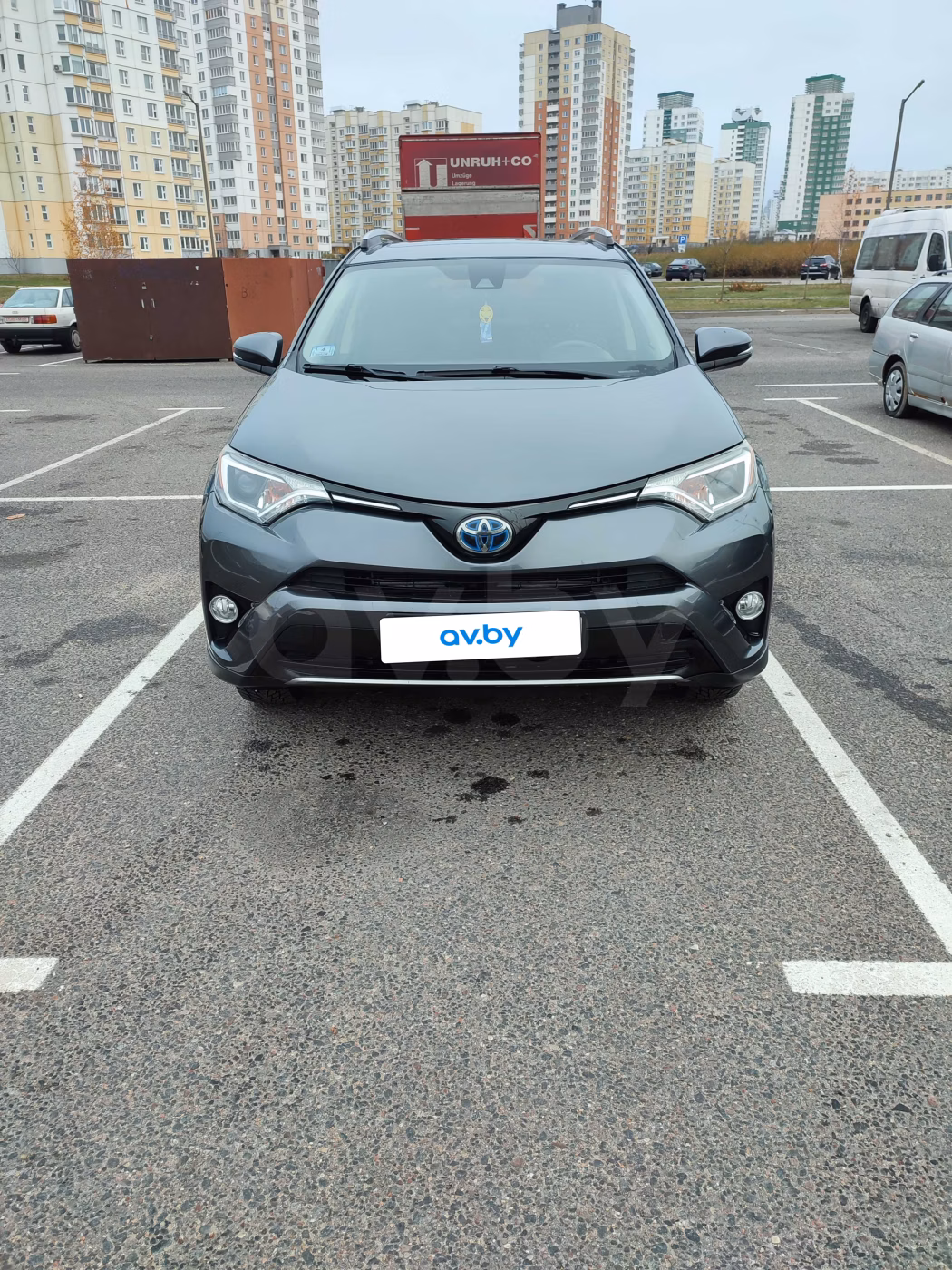 Toyota RAV4 фото 4