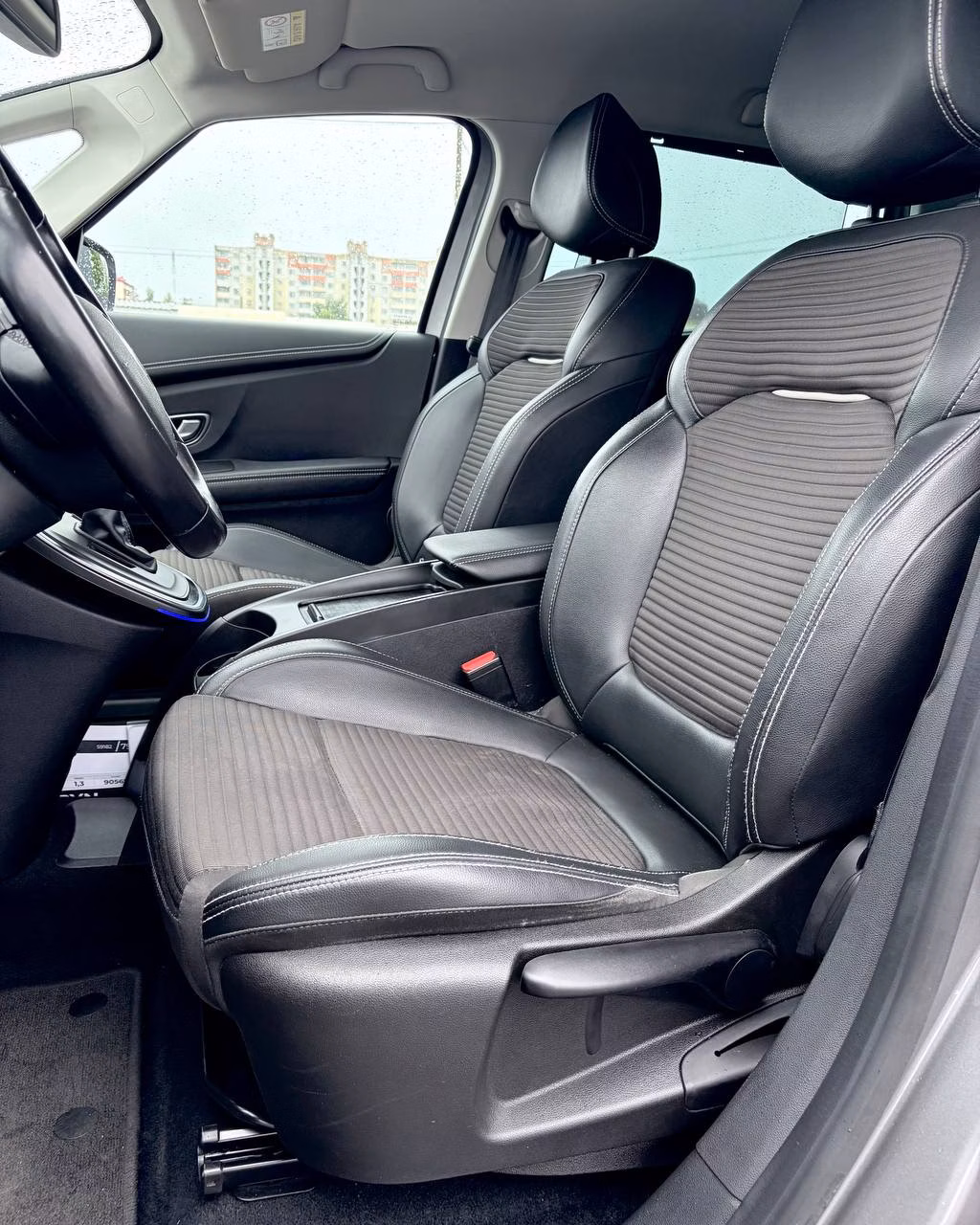 Renault Grand Scenic фото 10