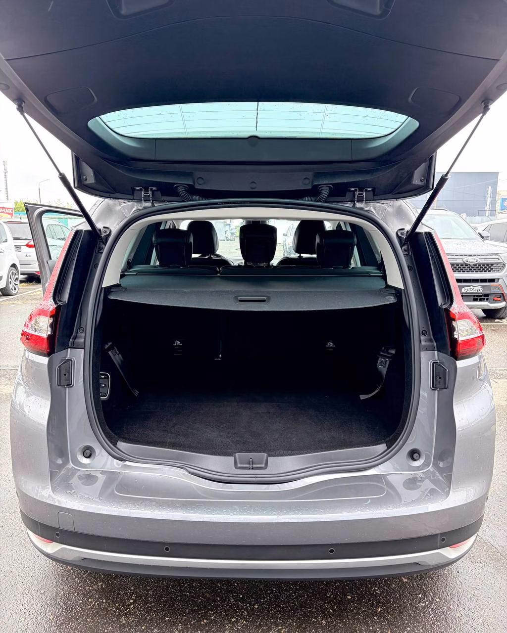 Renault Grand Scenic фото 13