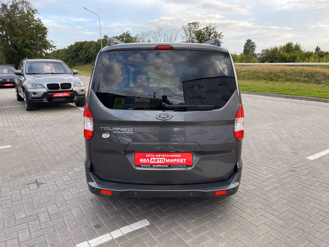 Ford Tourneo Courier фото 7