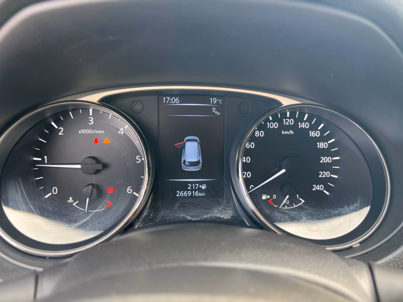 Nissan X-Trail фото 12