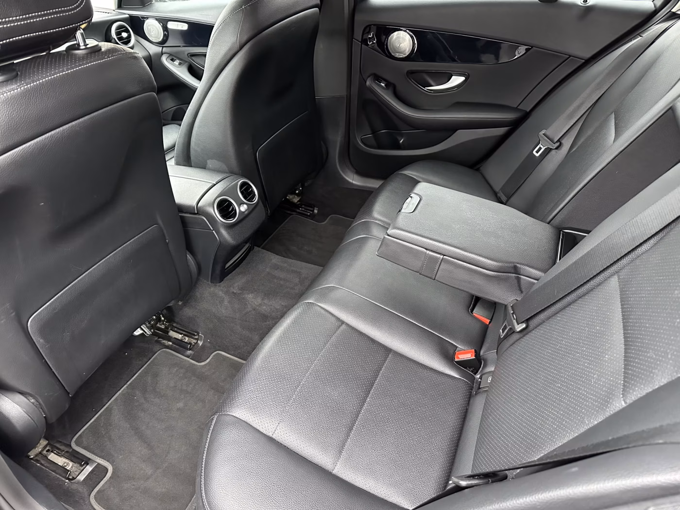 Mercedes-Benz C-Класс фото 9