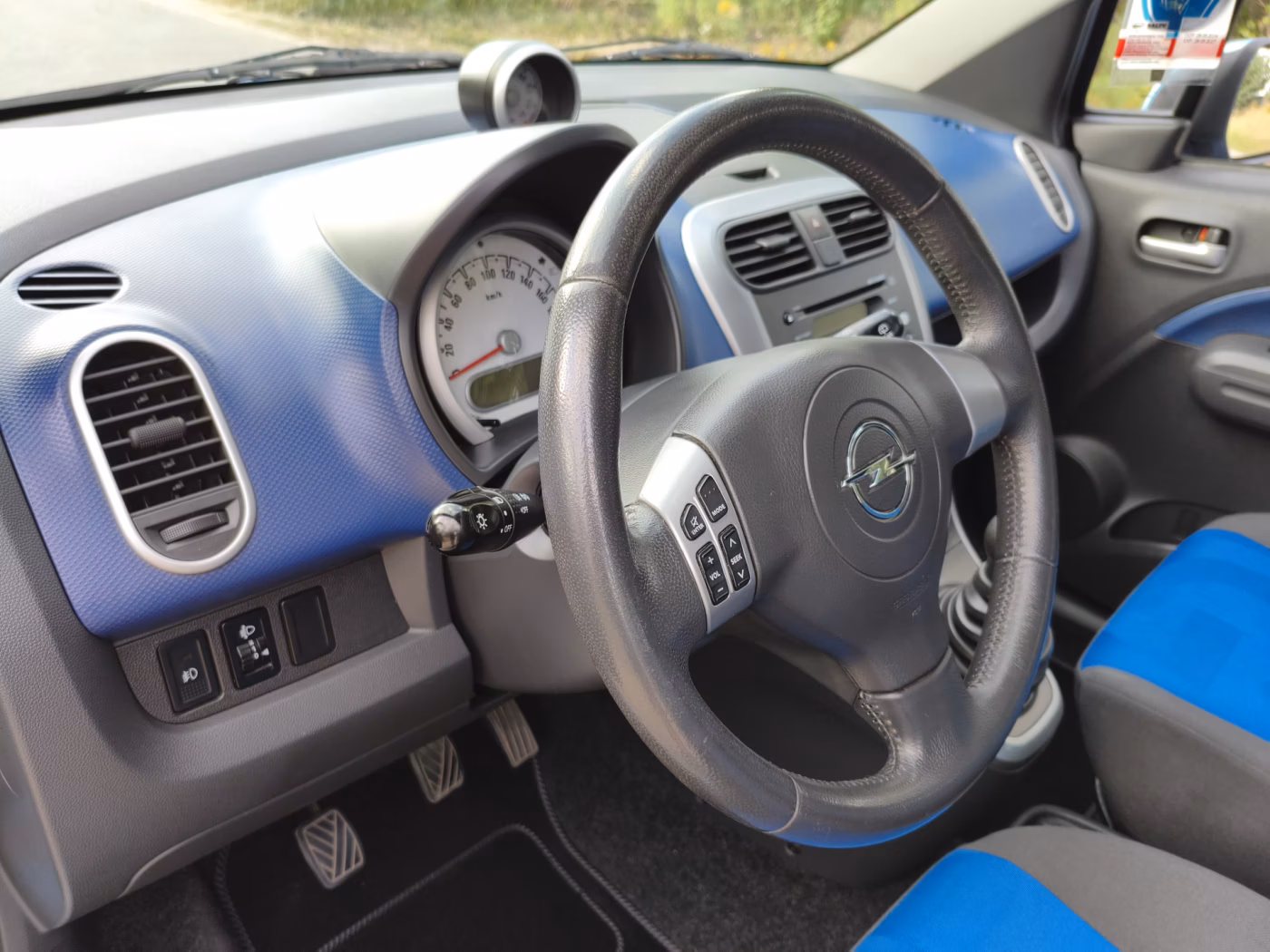 Opel Agila фото 18
