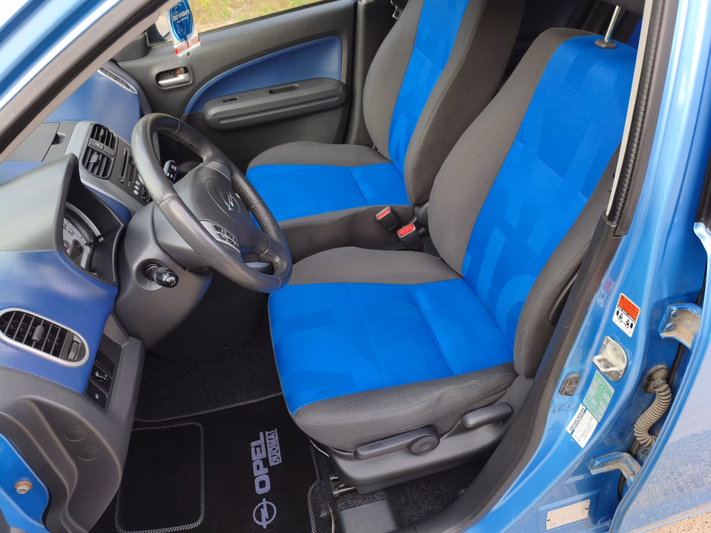 Opel Agila фото 11