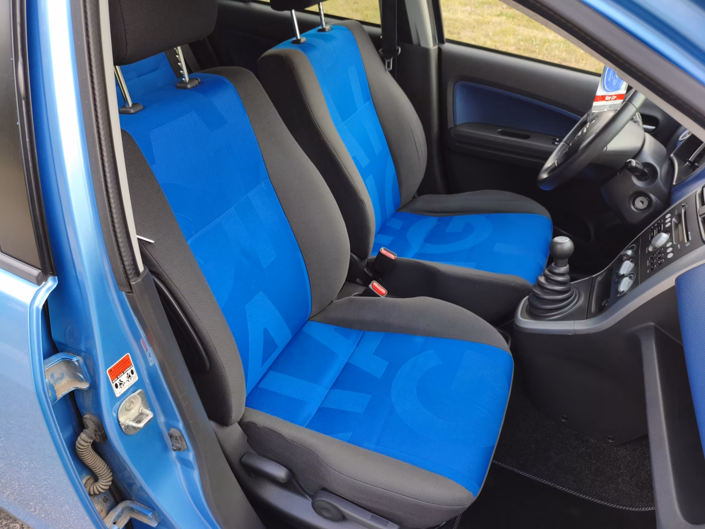 Opel Agila фото 12