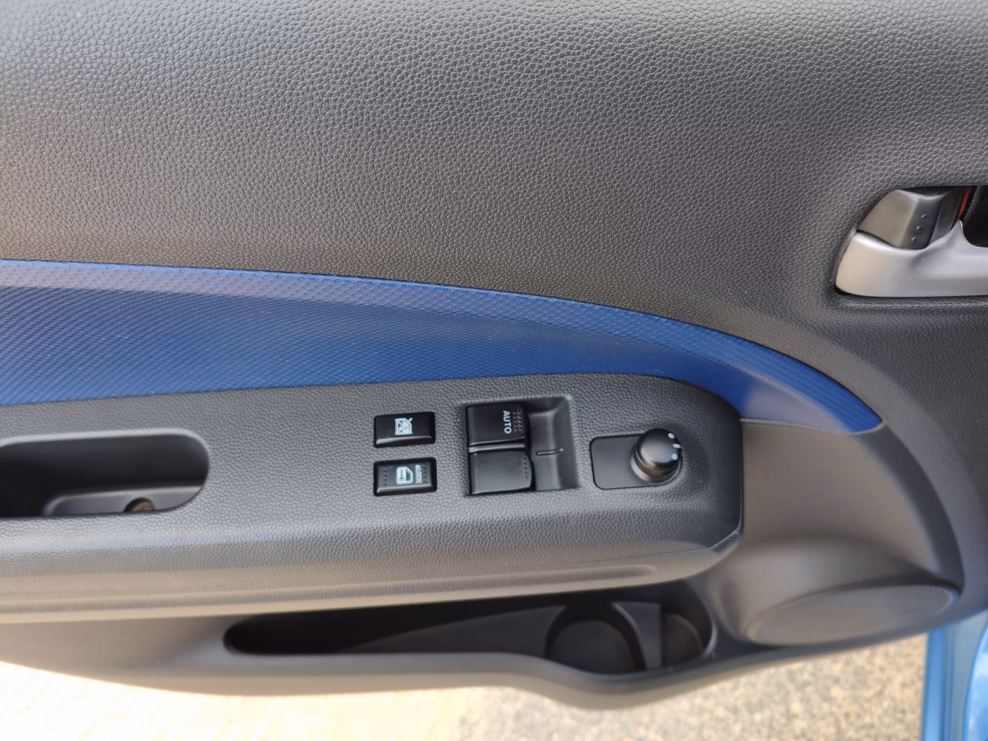 Opel Agila фото 20