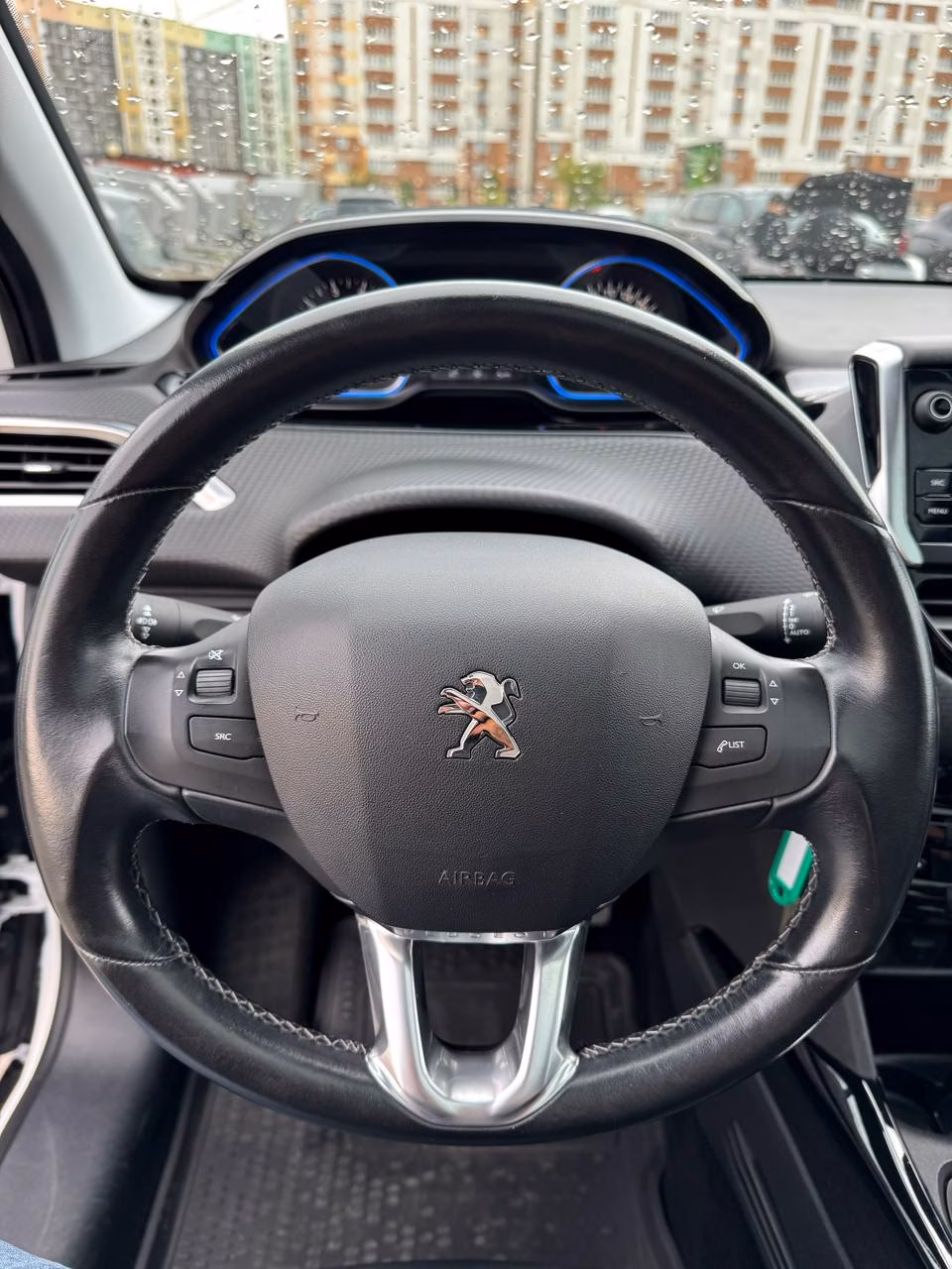 Peugeot 2008 фото 20