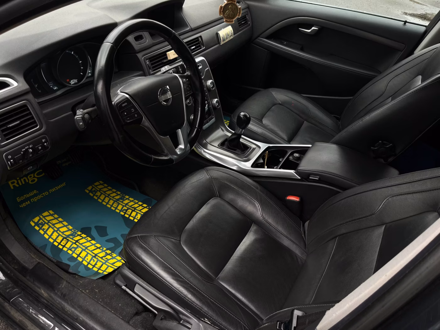 Volvo V70 фото 9