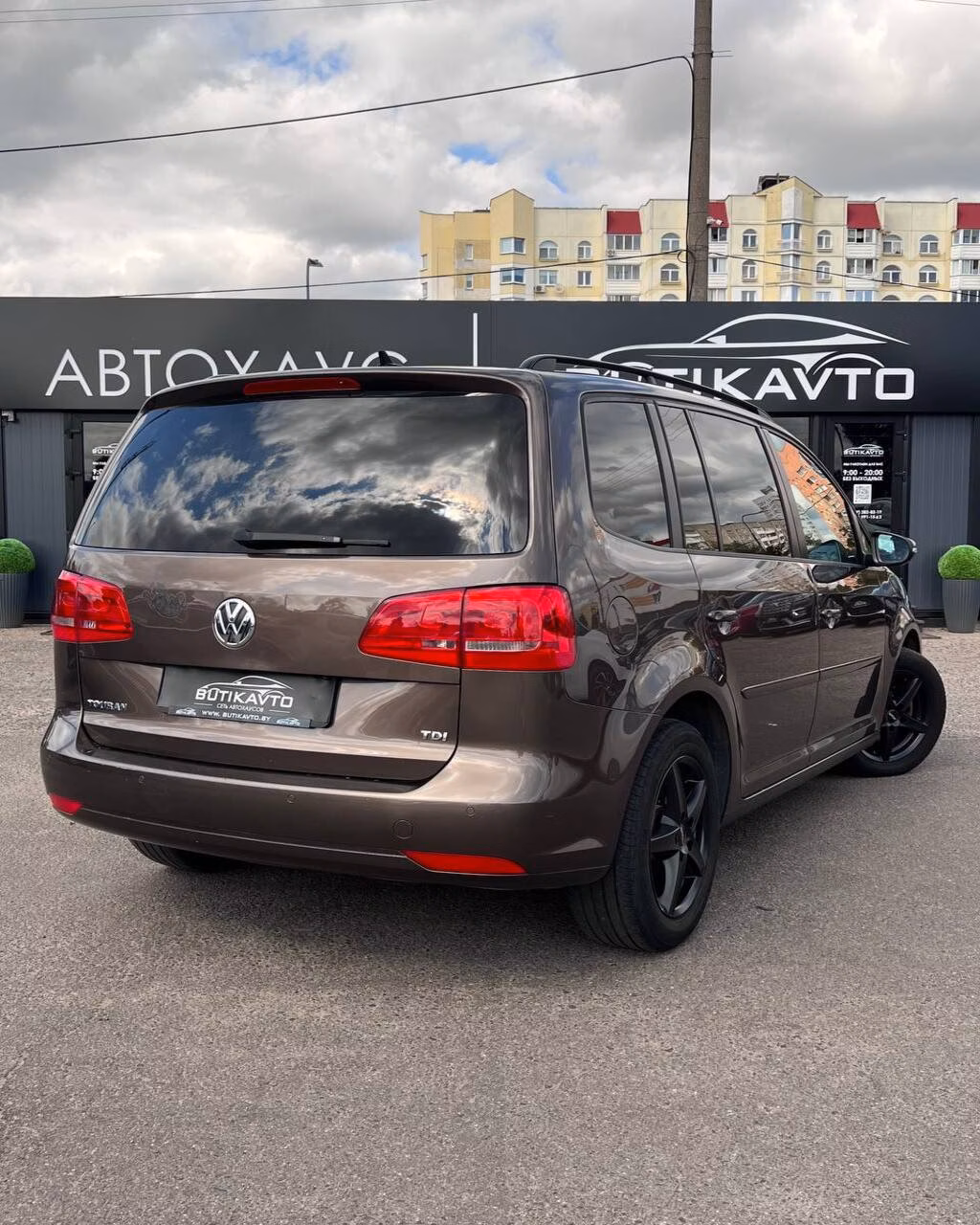 Volkswagen Touran фото 6