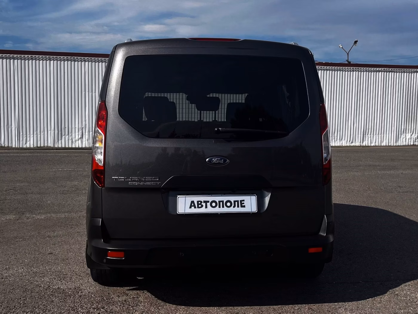 Ford Tourneo Connect фото 6