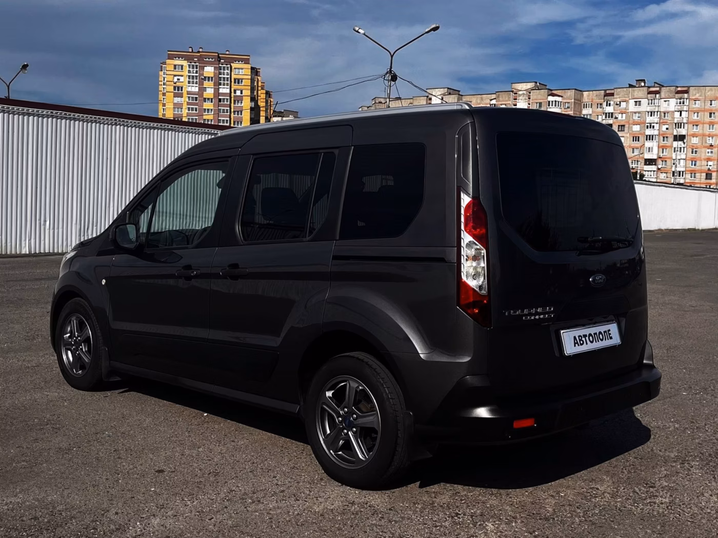 Ford Tourneo Connect фото 5