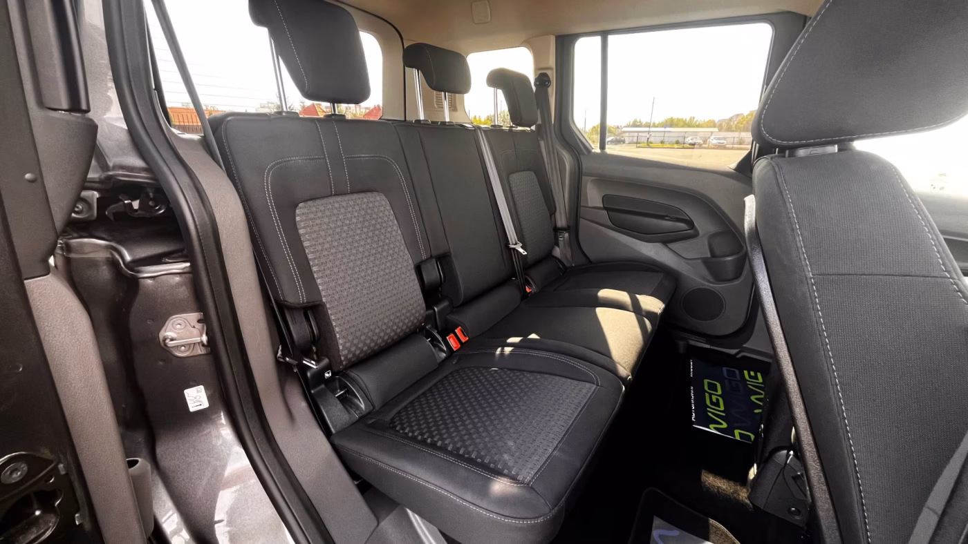 Ford Tourneo Connect фото 11