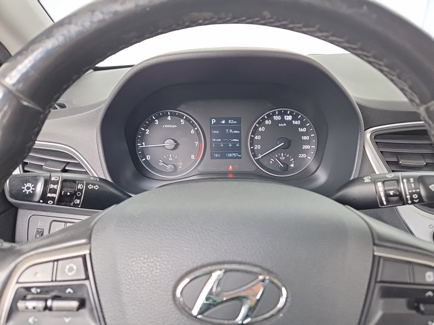 Hyundai Accent фото 19