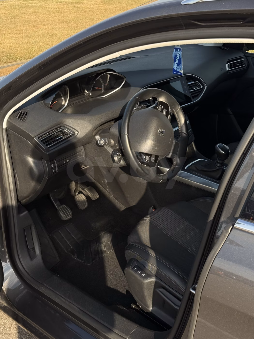 Peugeot 308 фото 12