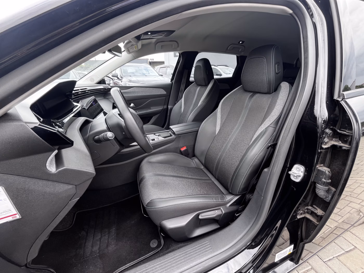 Peugeot 308 фото 22