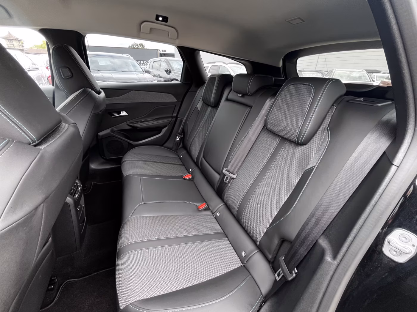 Peugeot 308 фото 18