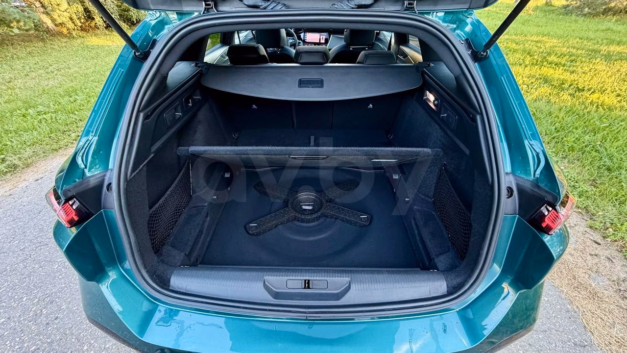 Peugeot 308 фото 16