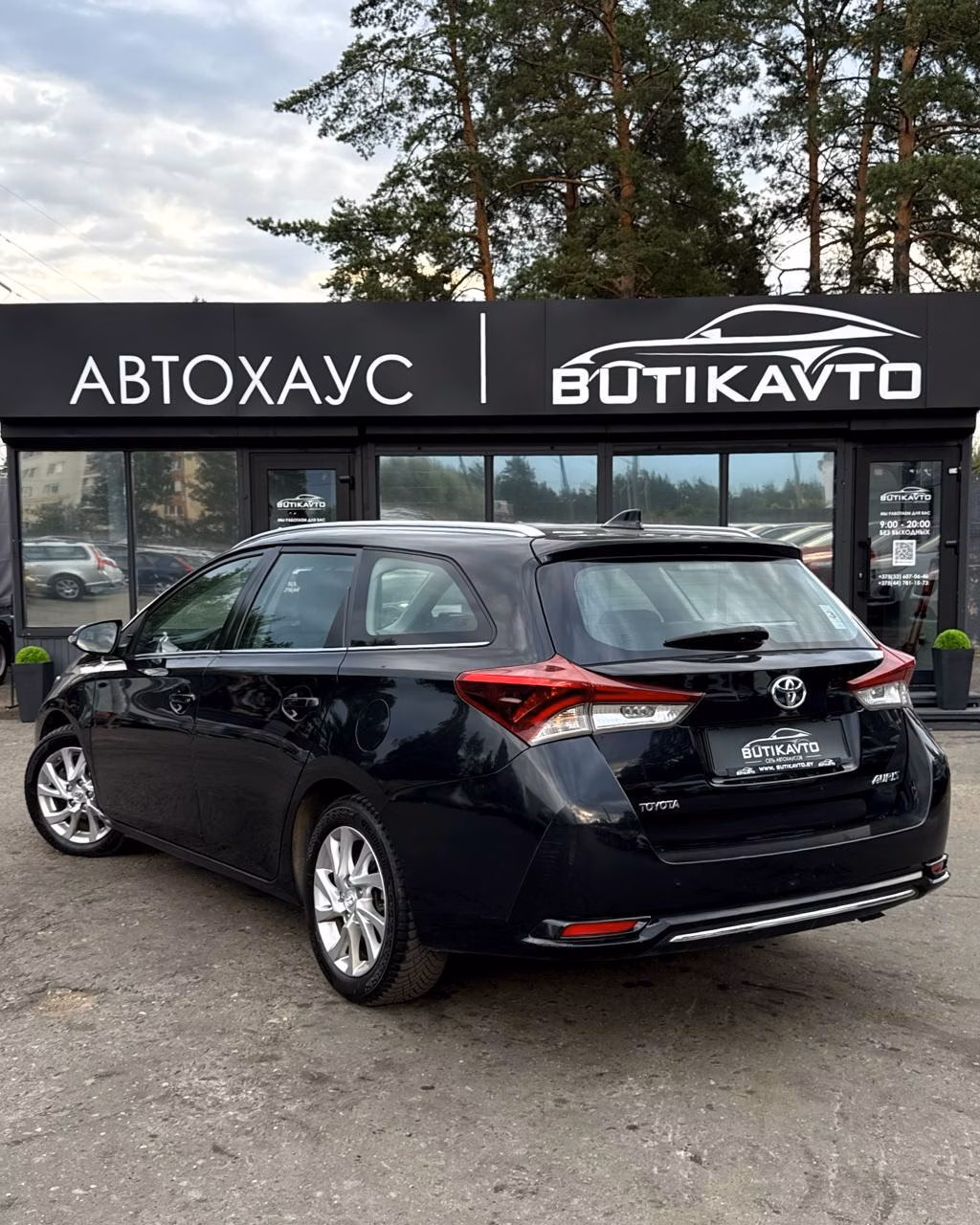 Toyota Auris фото 4