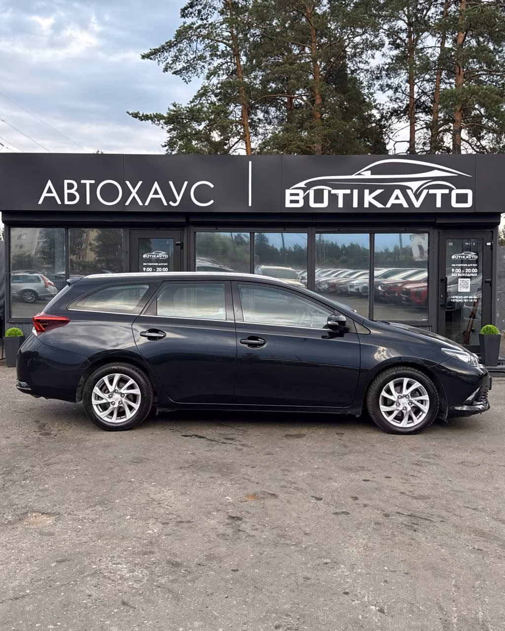 Toyota Auris фото 14