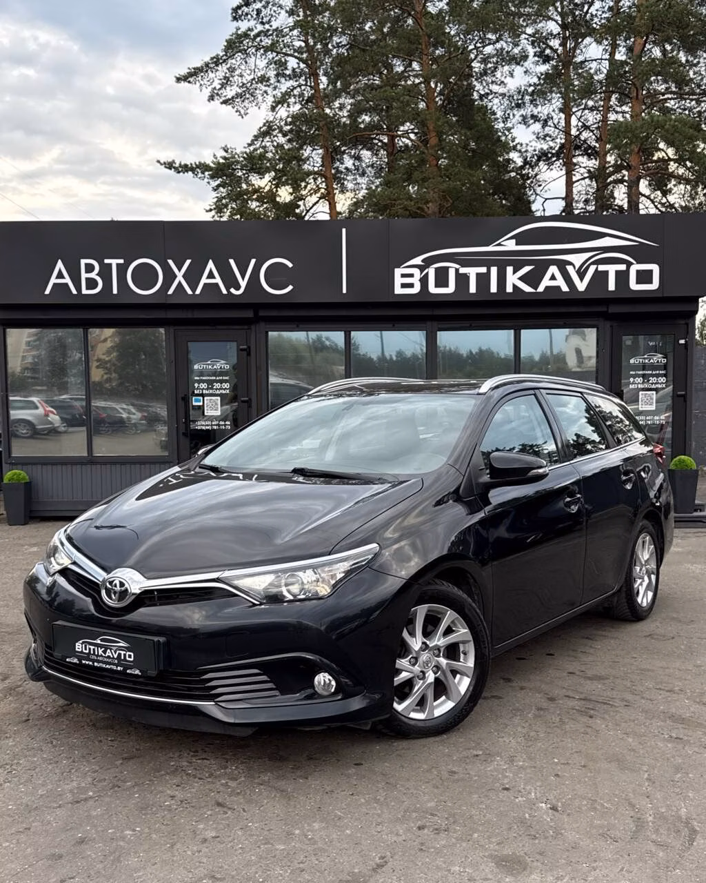 Toyota Auris фото 3