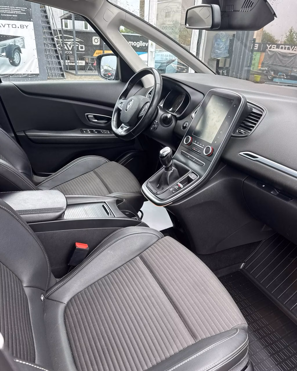 Renault Grand Scenic фото 10