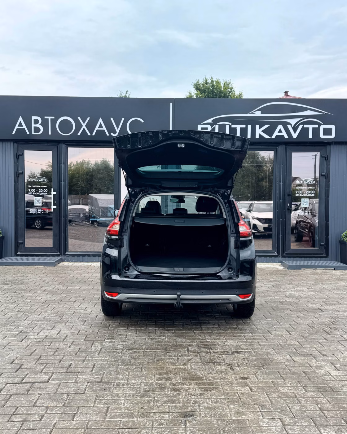 Renault Grand Scenic фото 12