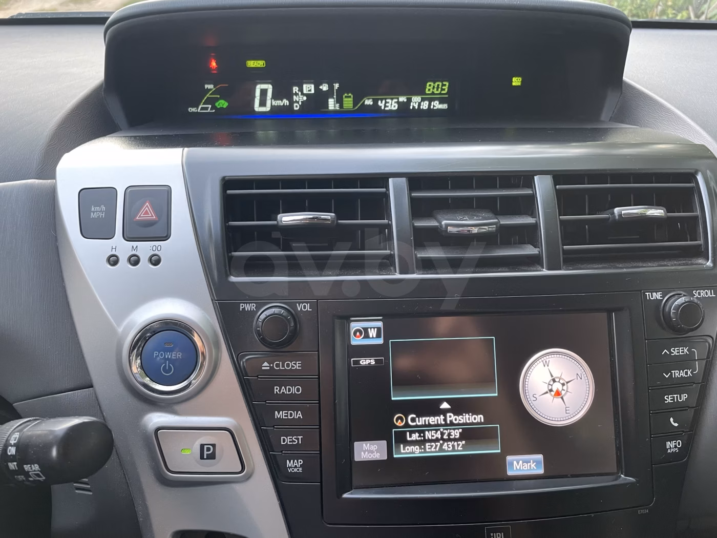 Toyota Prius V(+) фото 4