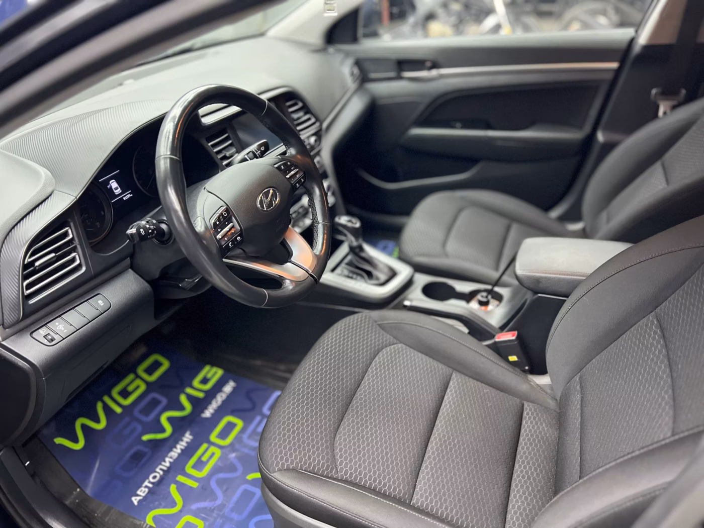 Hyundai Elantra фото 7