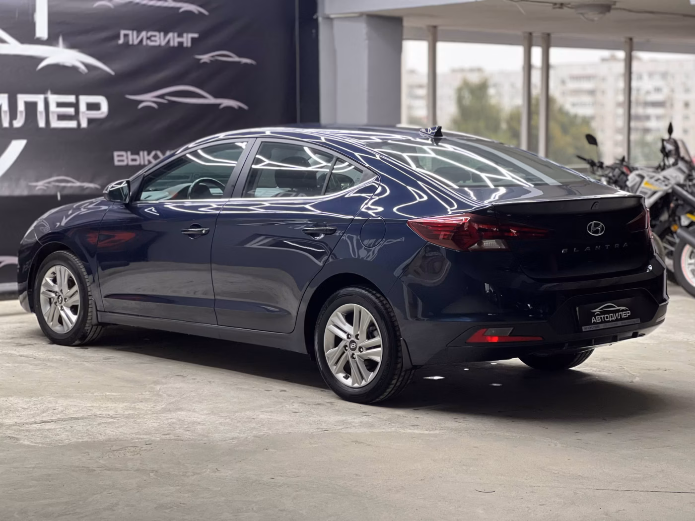 Hyundai Elantra фото 6