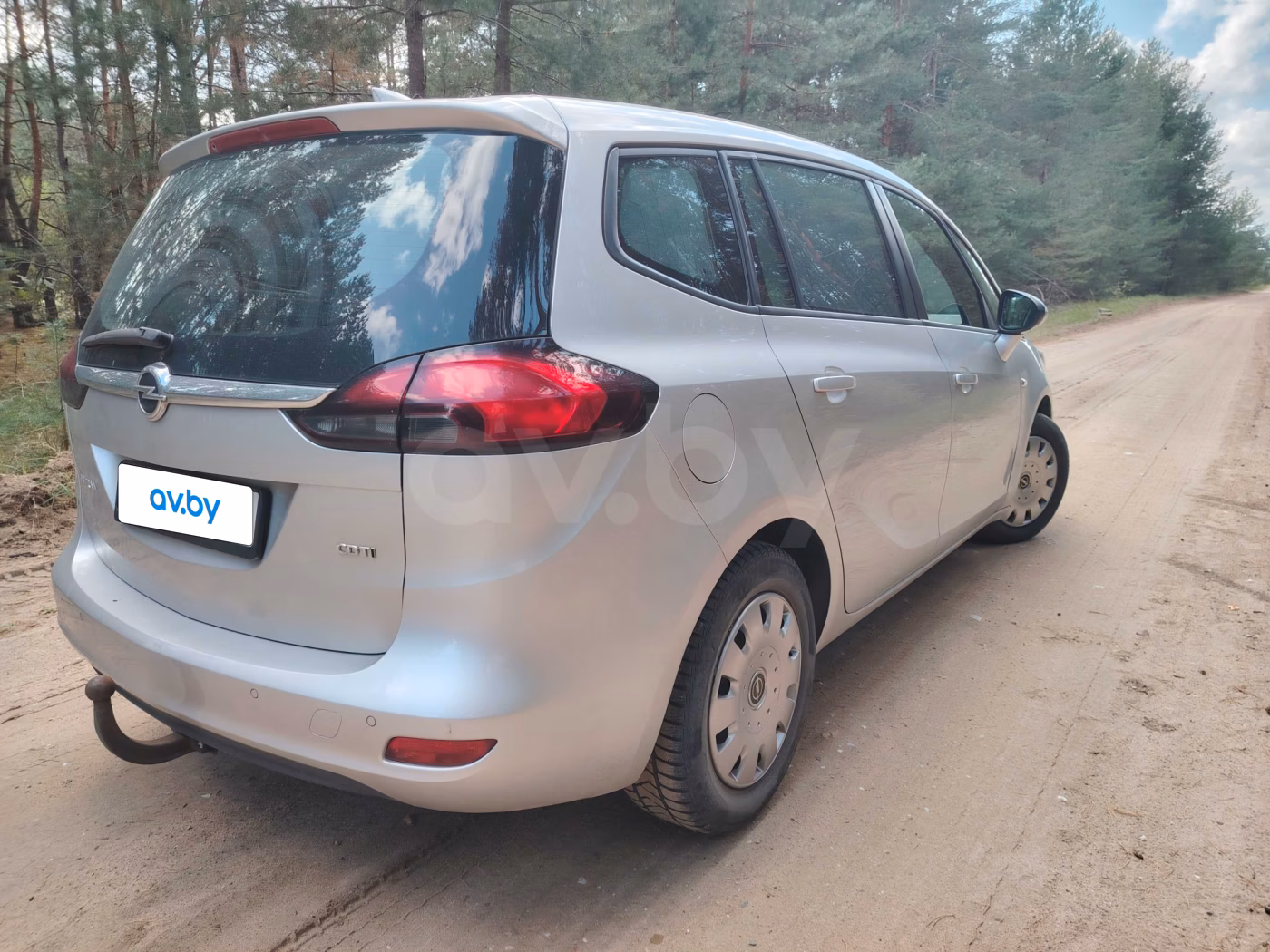 Opel Zafira фото 3
