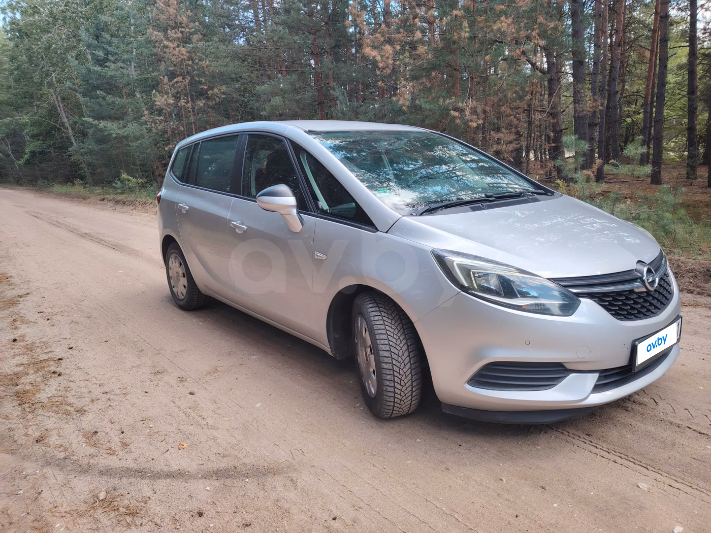 Opel Zafira фото 2