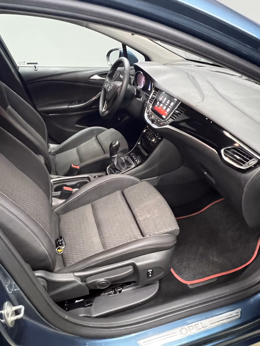 Opel Astra фото 11