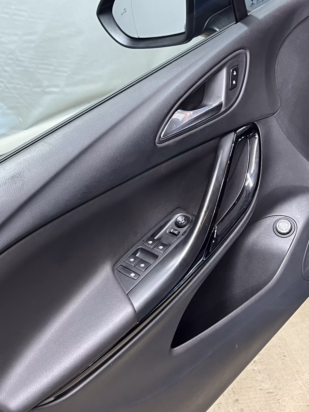 Opel Astra фото 8