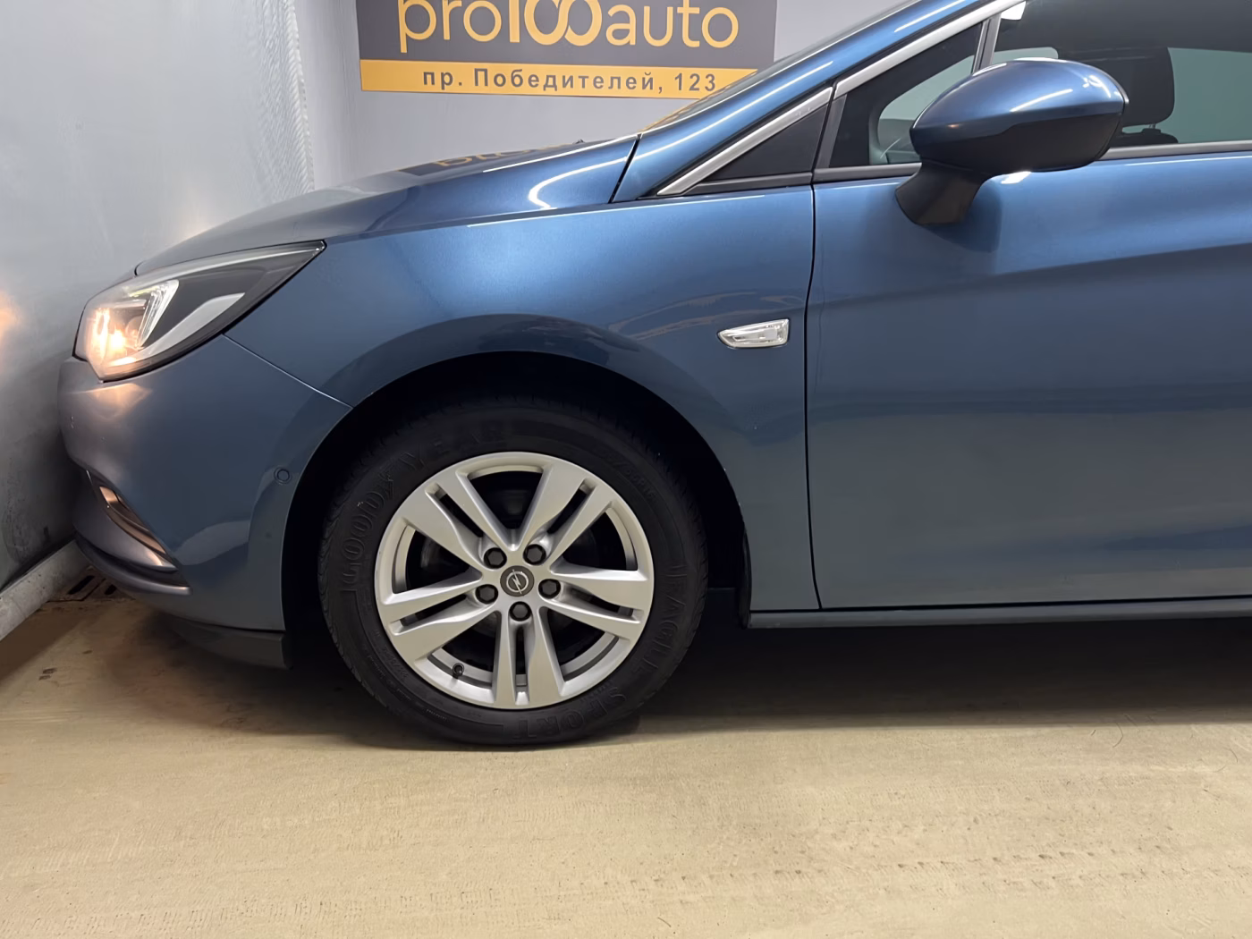 Opel Astra фото 7