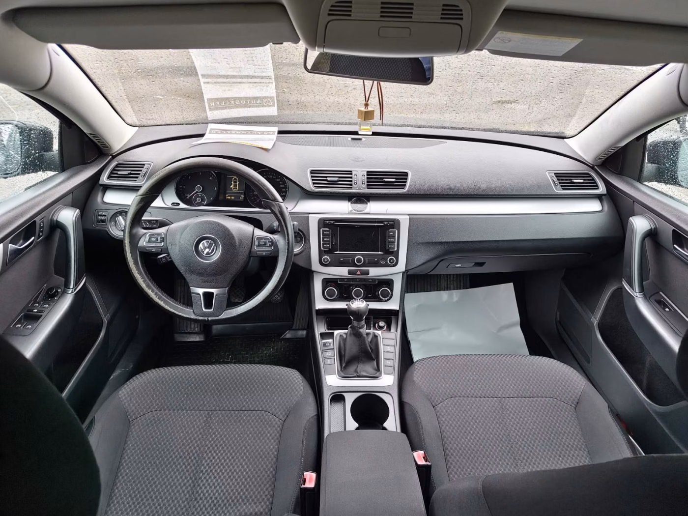 Volkswagen Passat фото 10