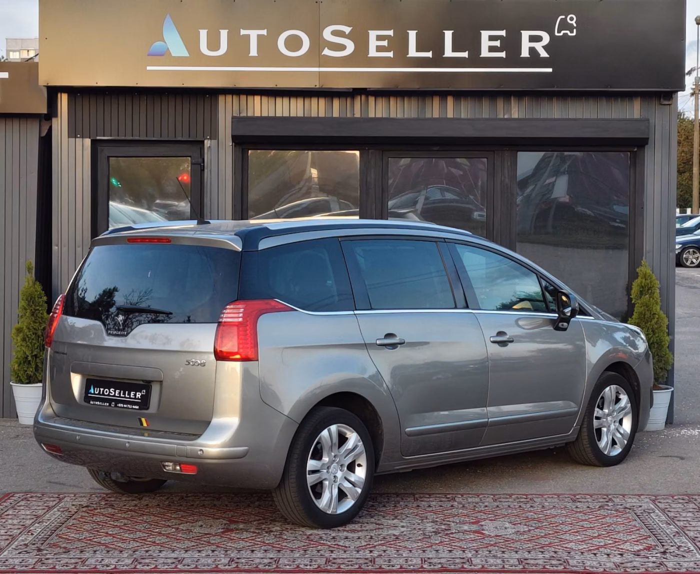 Peugeot 5008 фото 4