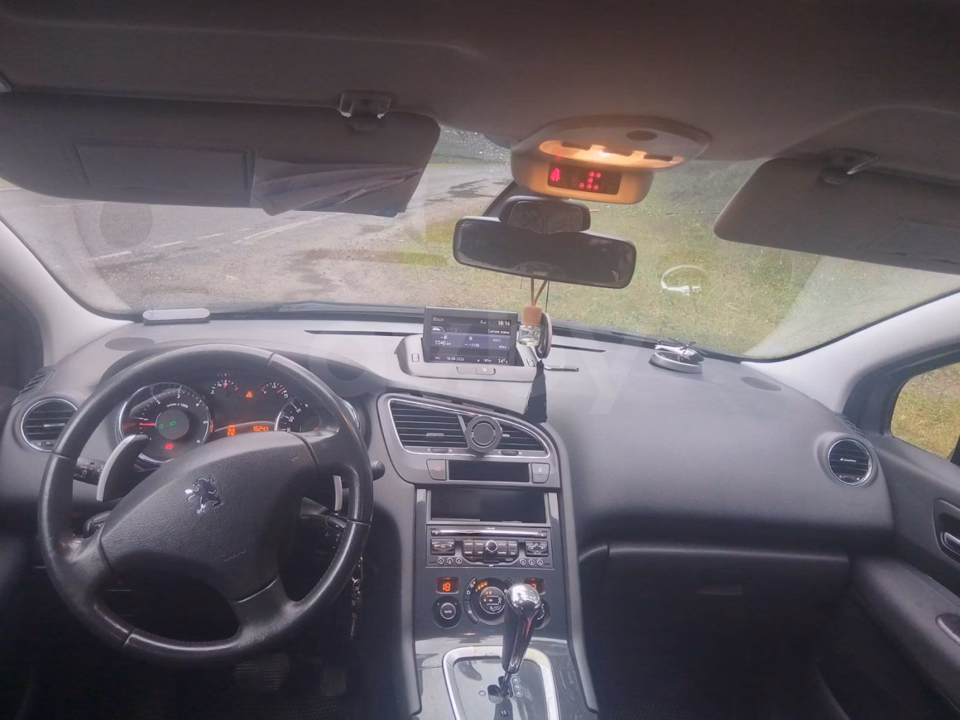 Peugeot 5008 фото 9