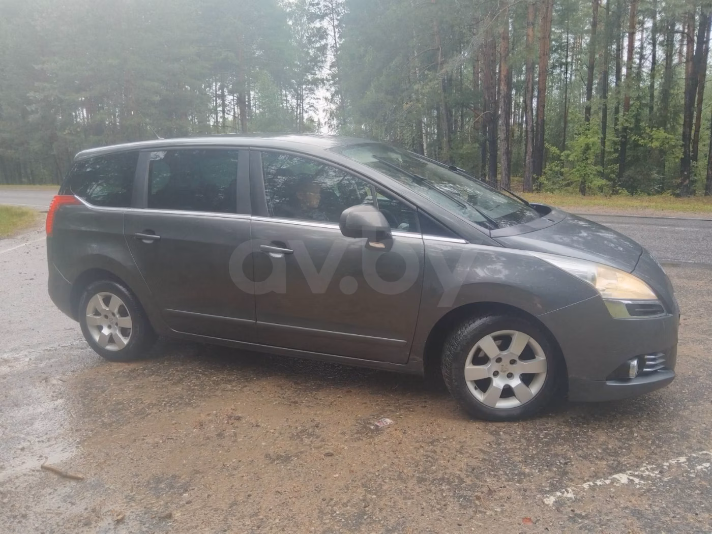 Peugeot 5008 фото 3