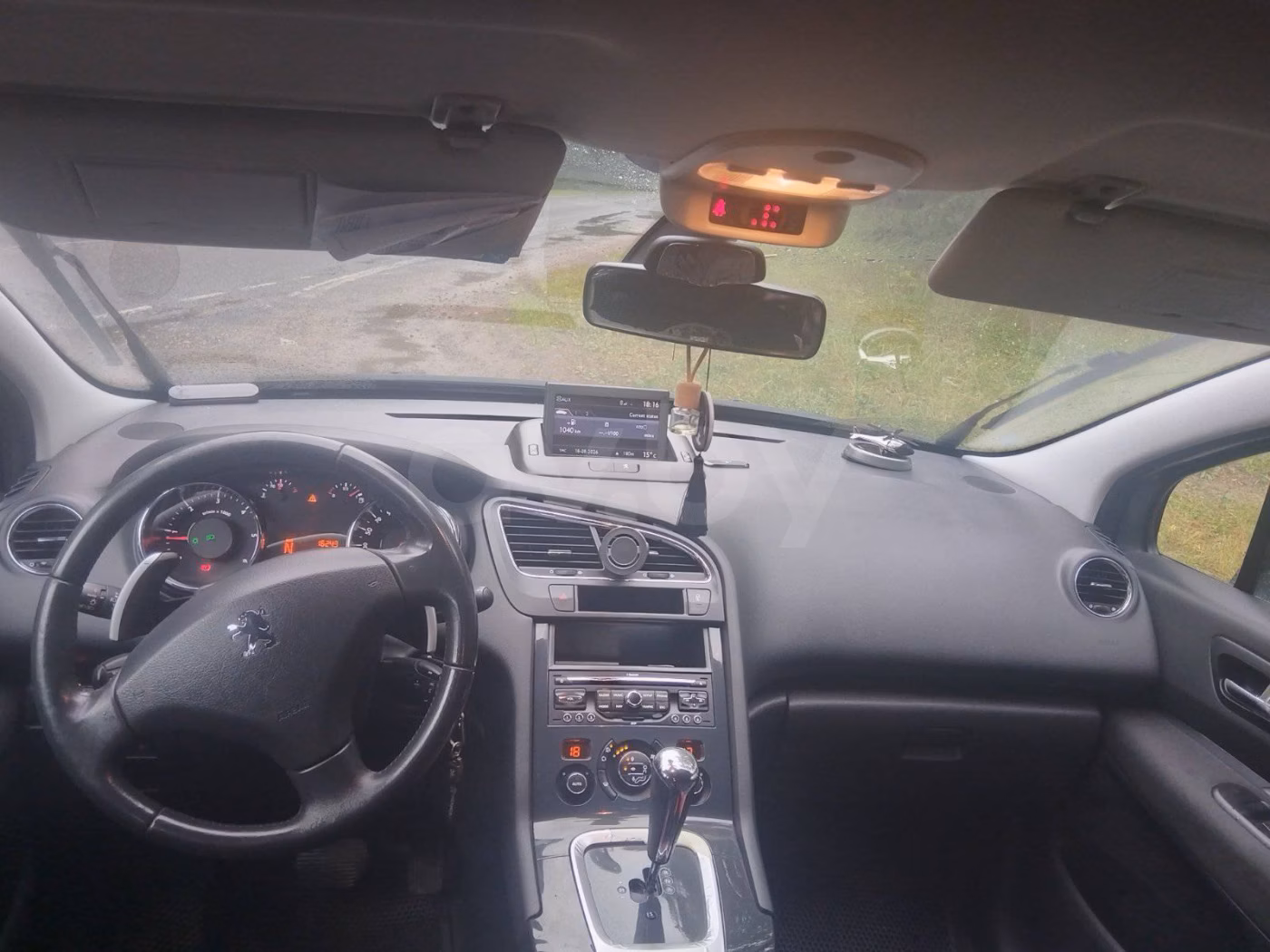 Peugeot 5008 фото 8