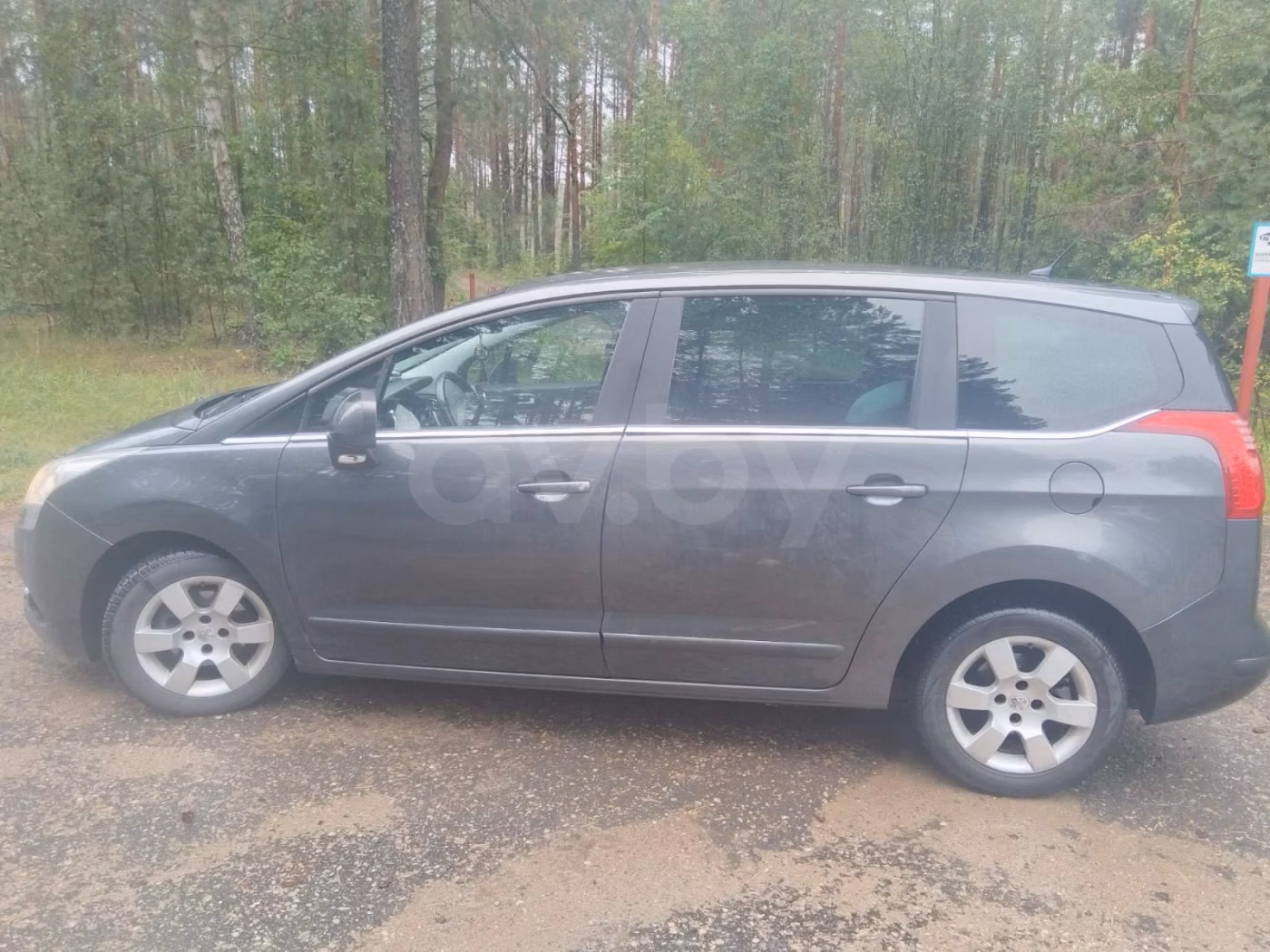 Peugeot 5008 фото 6