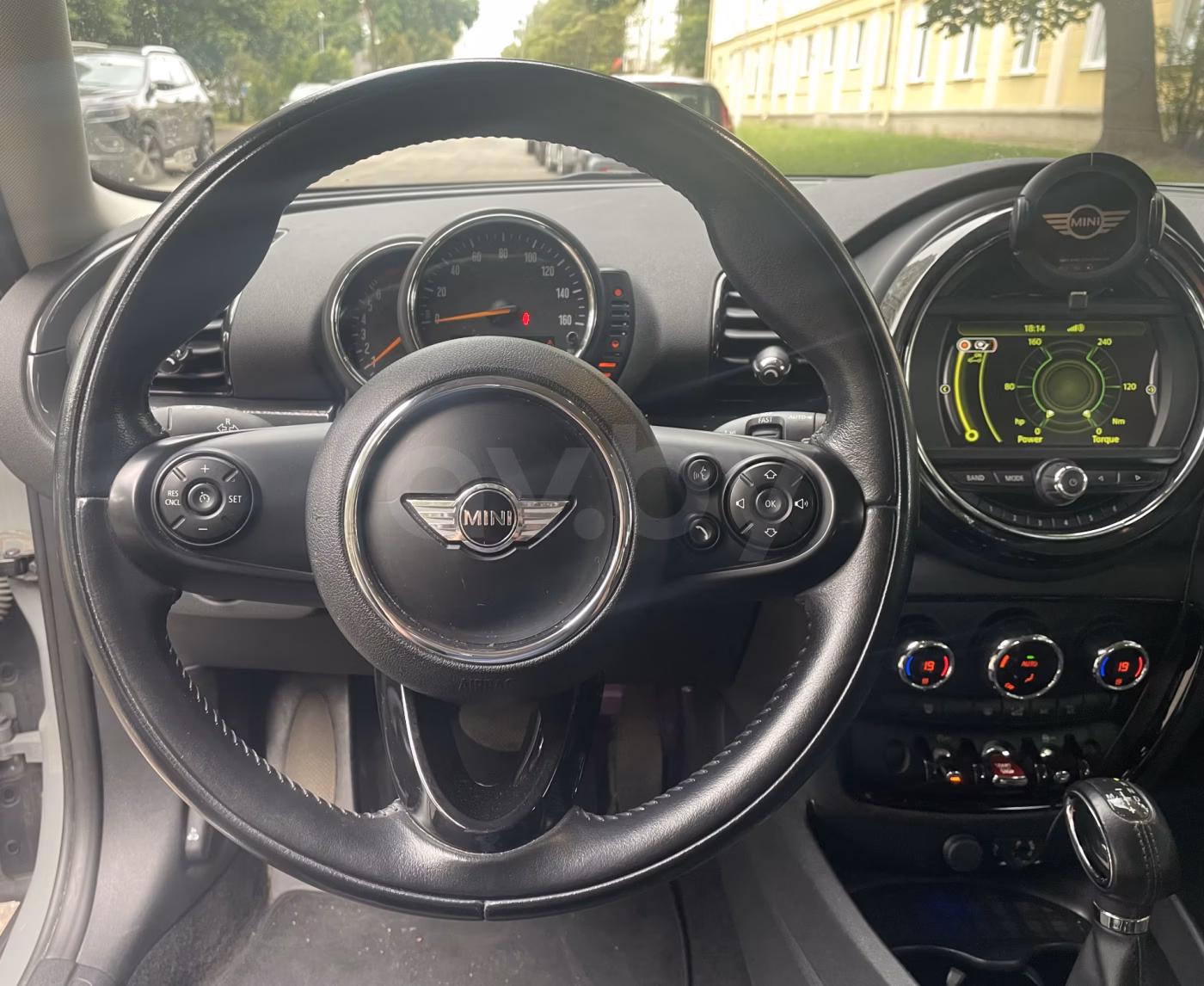 MINI Clubman фото 10