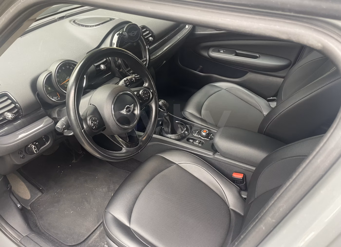 MINI Clubman фото 6