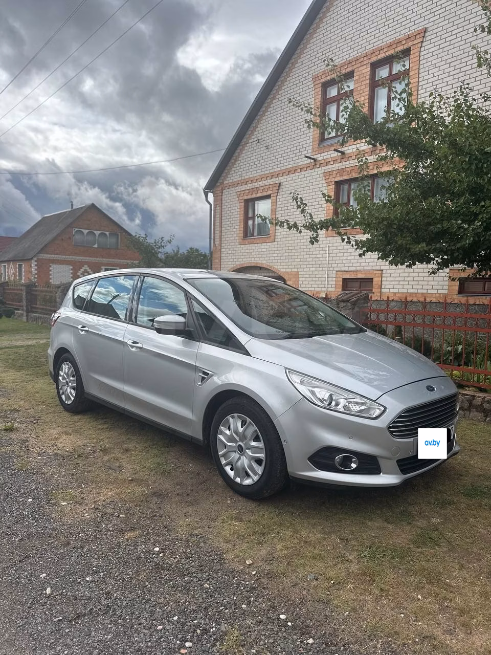 Ford S-MAX фото 4