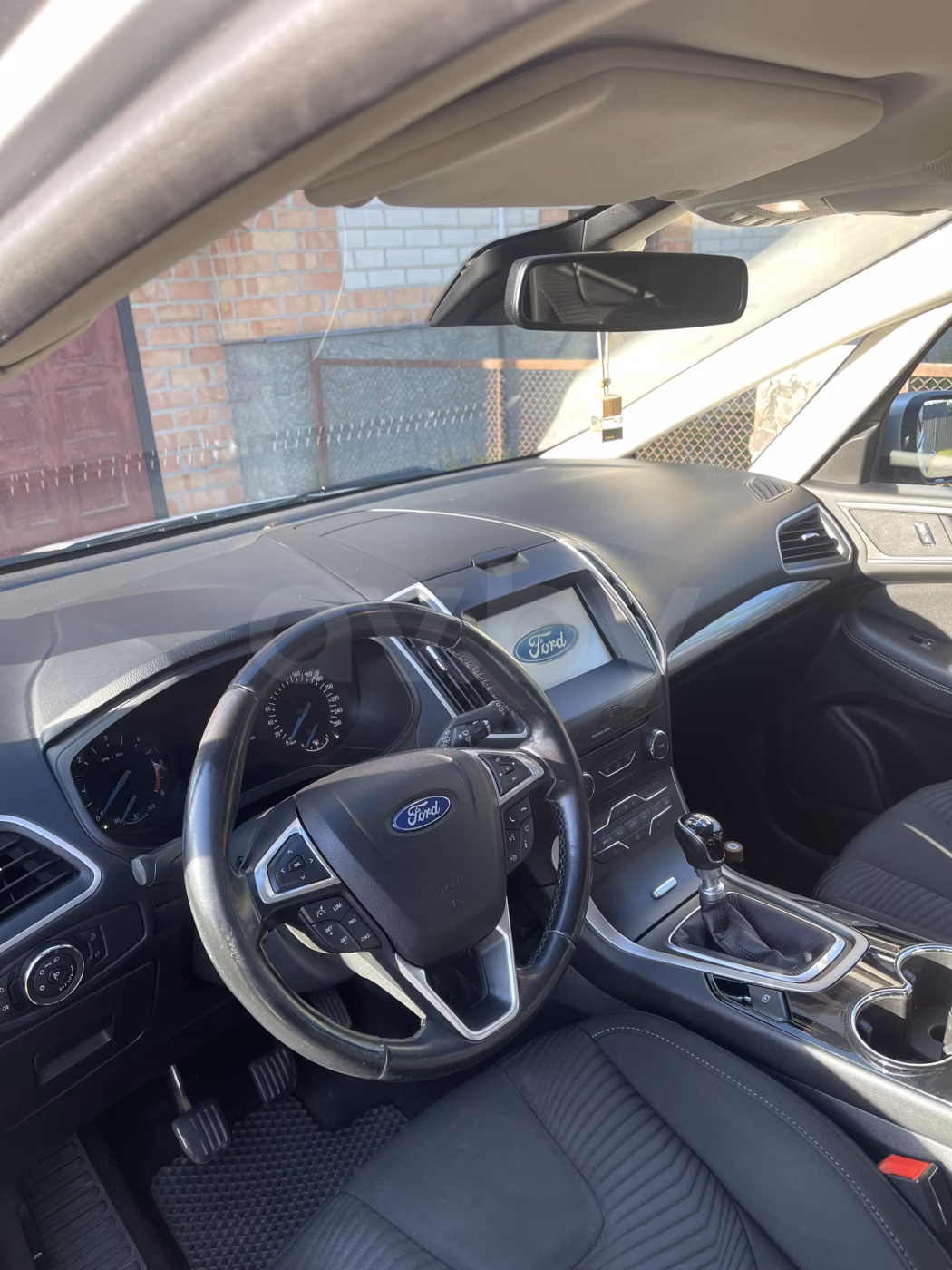 Ford S-MAX фото 11
