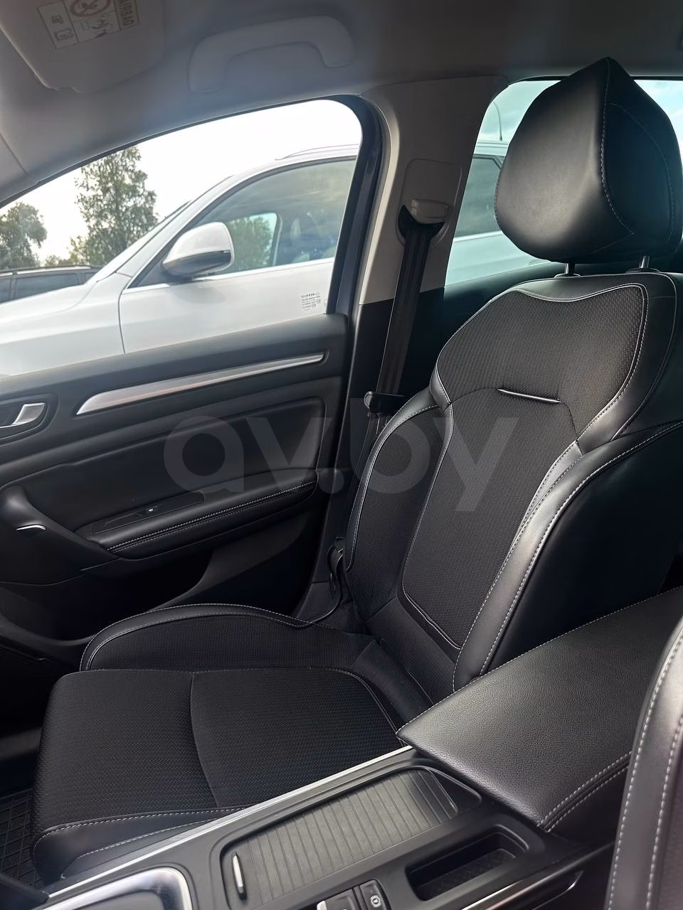 Renault Megane фото 12