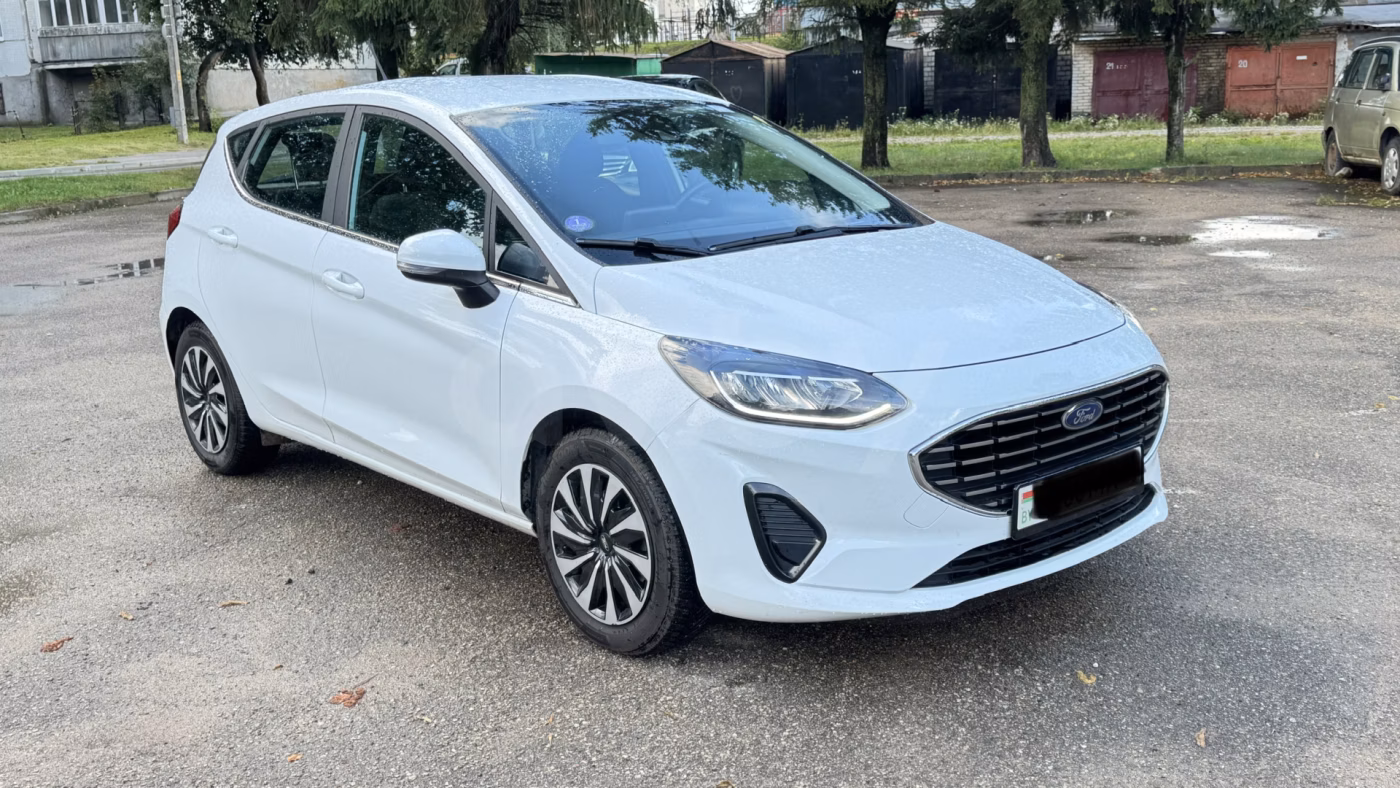 Ford Fiesta фото 8