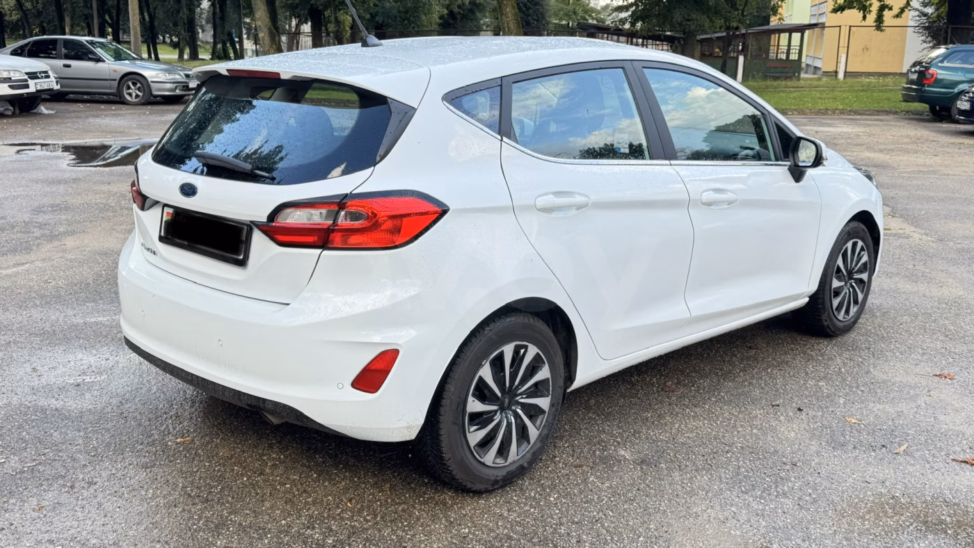 Ford Fiesta фото 7