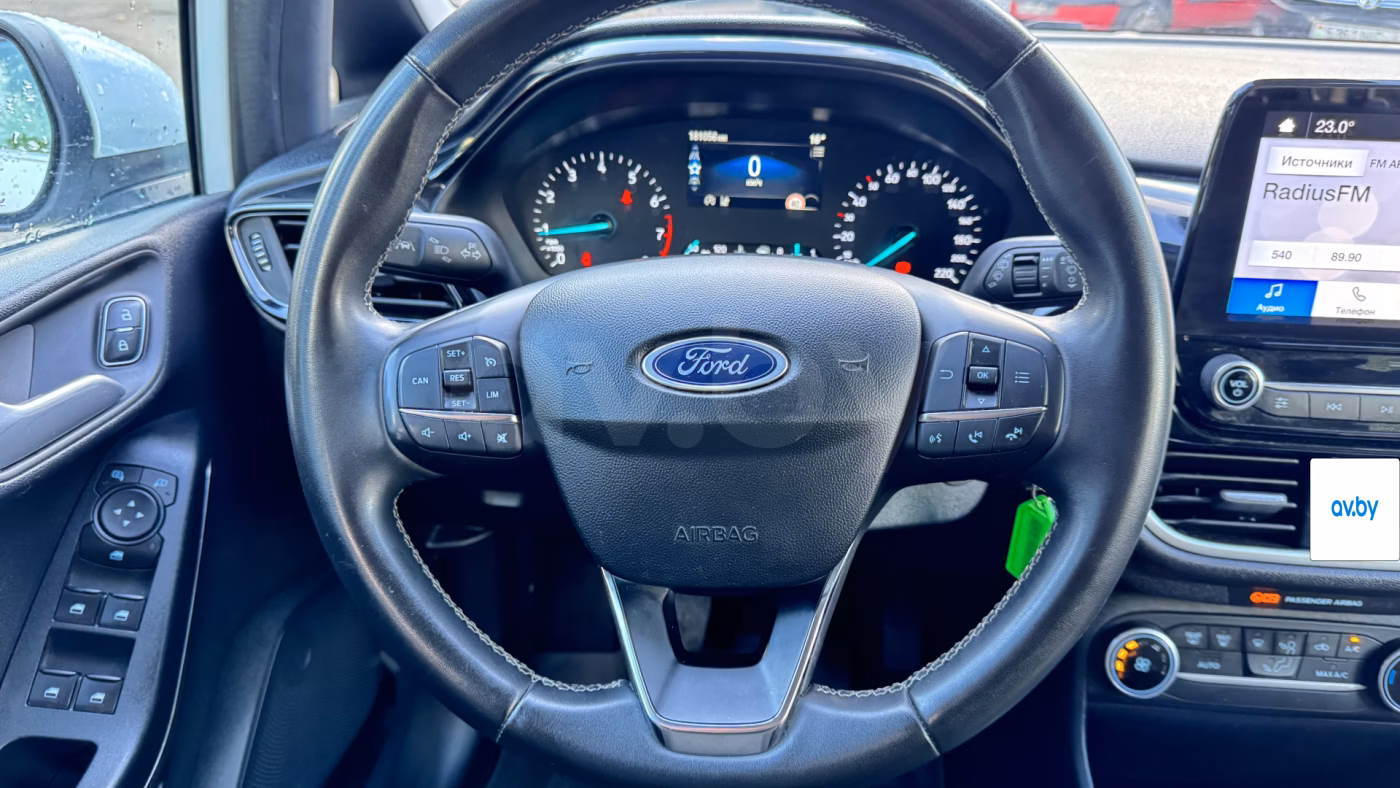 Ford Fiesta фото 11