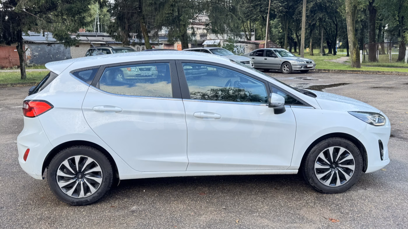 Ford Fiesta фото 5