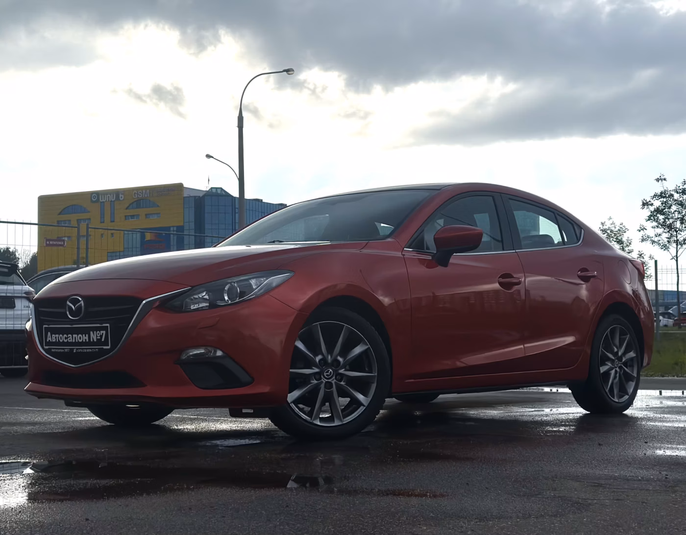Mazda 3 фото 2